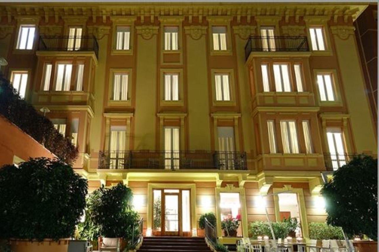 Hotel Careni Villa Italia Finale Ligure Buitenkant foto