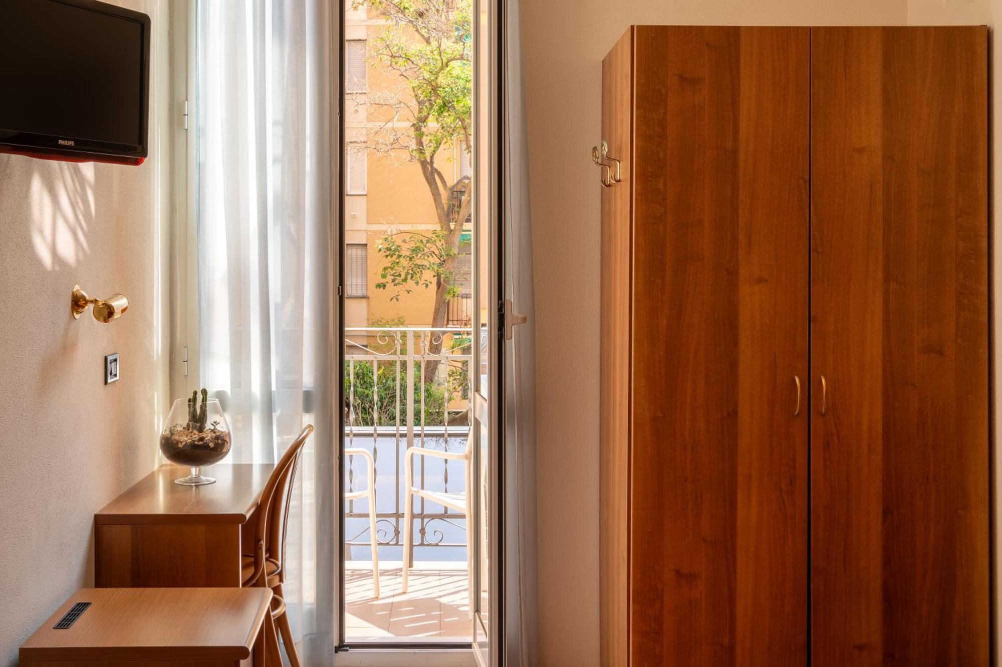 Hotel Careni Villa Italia Finale Ligure Buitenkant foto